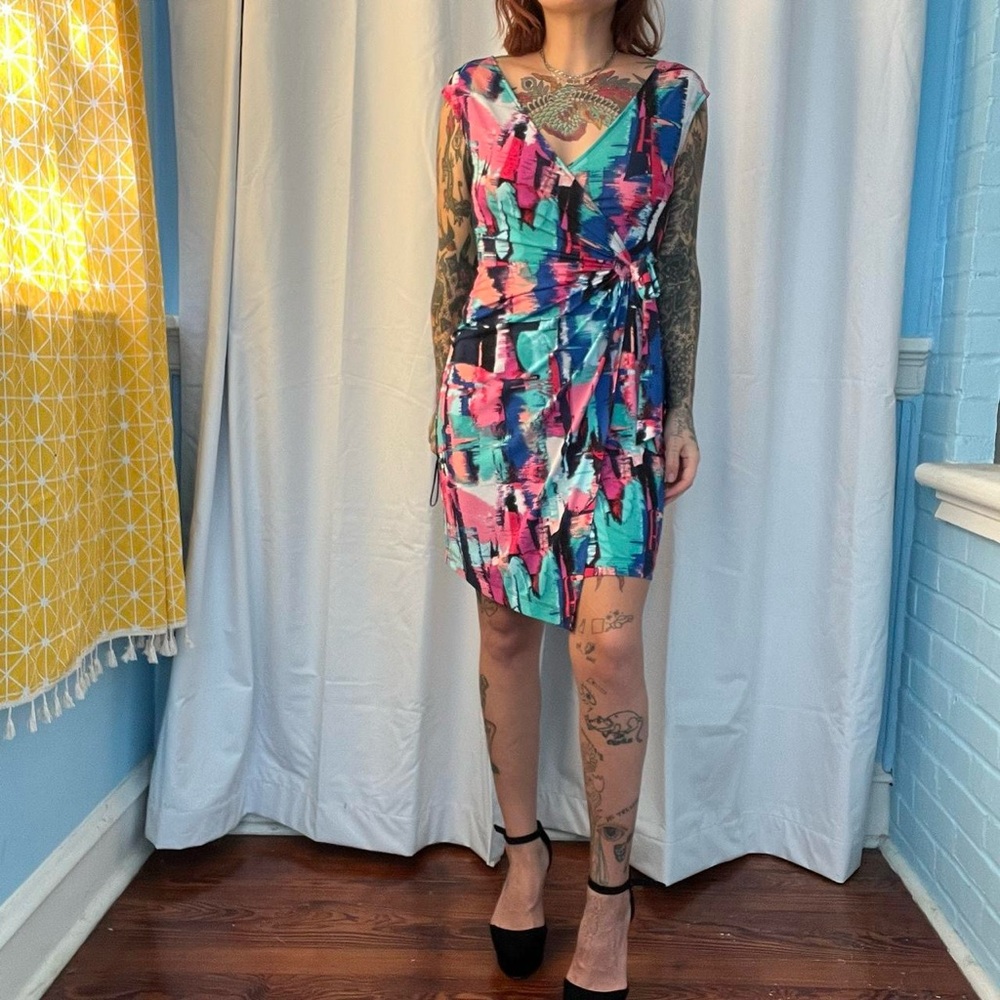 bcbgmaxazria ‘marian’ pinkberry colorful faux wrap dress size xs
